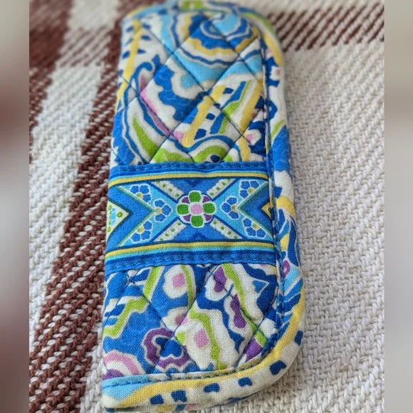 Vera Bradley glasses soft case - Picture 2 of 3